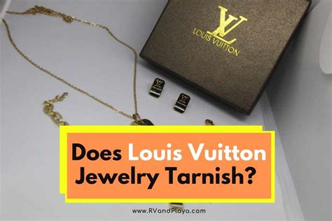 does louis vuitton tarnish.